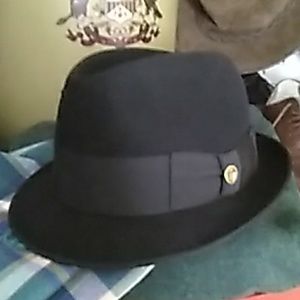 Martinelli black fedora